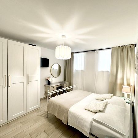 Charming Apartment In Split Center 외부 사진